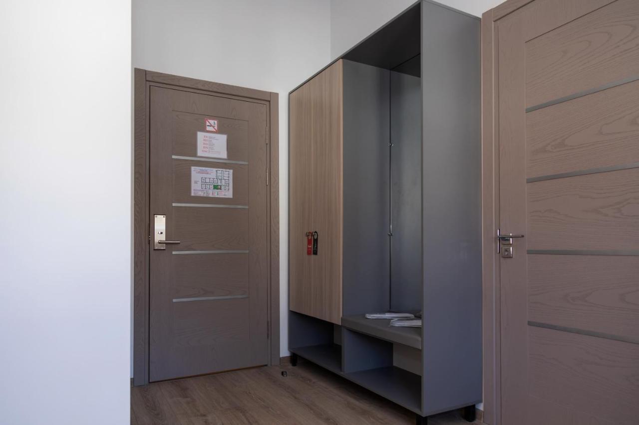 Hotel Iris Tashkent Luaran gambar